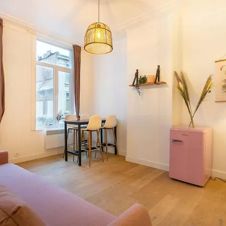 Pink Fairytale-like Antwerpen